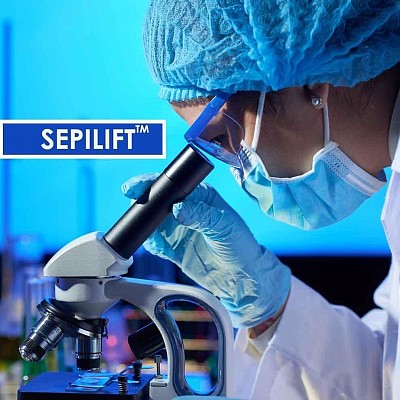 Il Sepilift è presente nei sieri viso. Questo prodotto è un complesso biologico brevettato che rafforza, rigenera e idrata la pelle del viso e la delicata zona delle labbra, ripristina l'elasticità e migliora il tono.Ha un effetto positivo sul derma: leviga le rughe, idrata la pelle e dona un aspetto giovane e sano.
